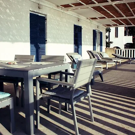 Tatil Evi Terasa Molunat